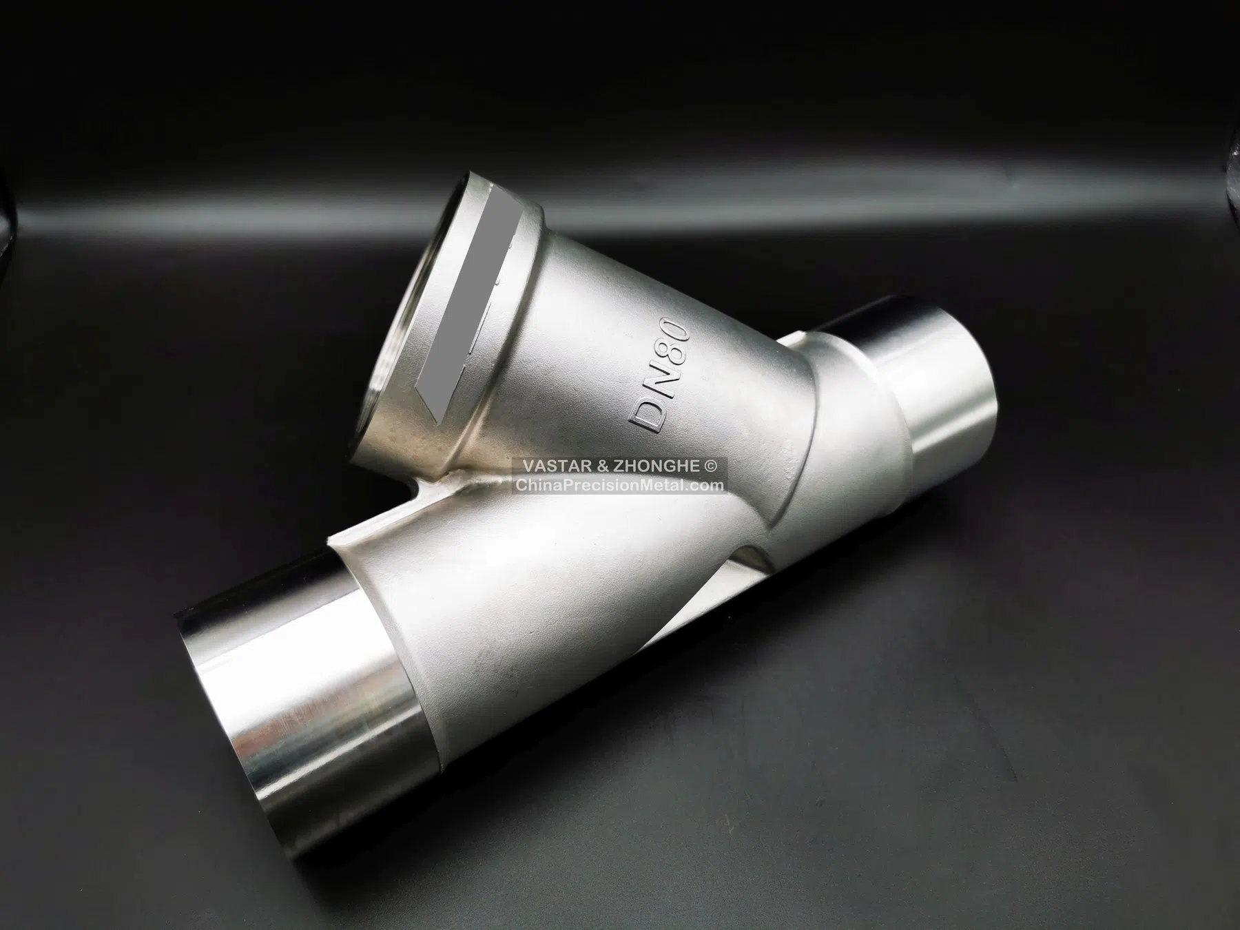Machined stainless DN80 Y-pattern flow-control body with finished connection surfaces